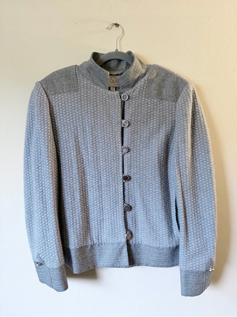 St John Couture Light Gray Tweed Button-Up Jacket